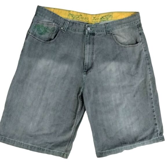 Jinzu Denim Men's Shorts Gray with Red and Green Embroidery Sz 44 - Picture 2 of 10